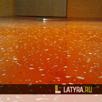 Однотонный с добавлением чипсов