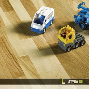 Дуб Living 3 полосный лак